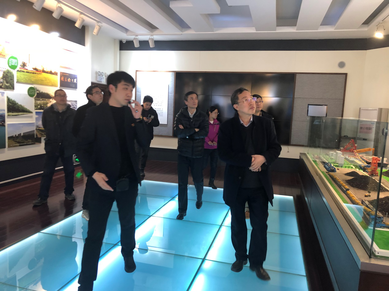 公司董事長(zhǎng)王英杰帶領(lǐng)中科院地理所三位專家來(lái)秦對(duì)《秦皇島市歷史文化旅游資源保護(hù)與開發(fā)方案》項(xiàng)目進(jìn)行實(shí)地考察